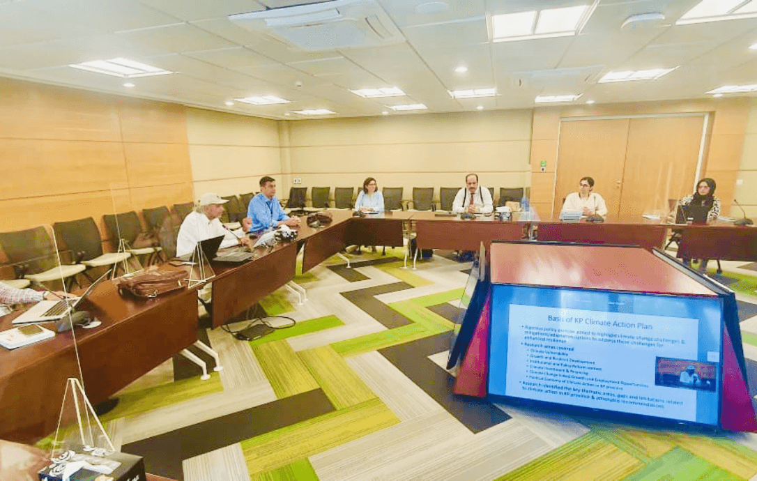 he World Bank and SEED team met to discuss the KP Climate Change Diagnostic Study findings and the climate investment roadmap to accelerate the province's climatic resilience for sustainable development.